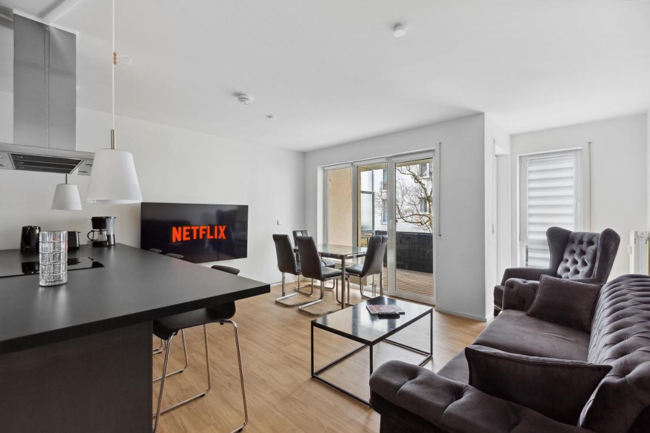 Eindrucksvolle Zwei-zimmer-wohnung Mit Balkon Und Grosser Kueche * Leipzig